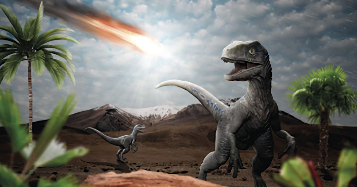 Kaksi dinosaurusta mäkisessä maastossa, yläpuolella kuvitettu palava asteroidi putoamassa maahan. Kuva ©: CC0 | 12222786 | Pixabay